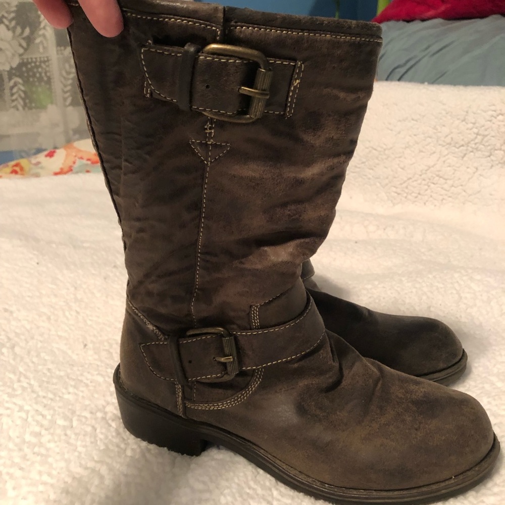 Decree Brown Boots Size 8